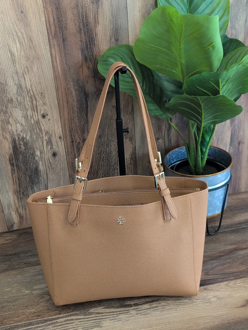 Tory Burch Camel Tan York Saffiano Cognac Leather Tote Shoulder Bag    M412